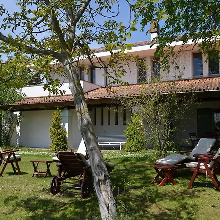 Villa In Verucchio Near Rimini Beaches, Cleaning Included * רימיני